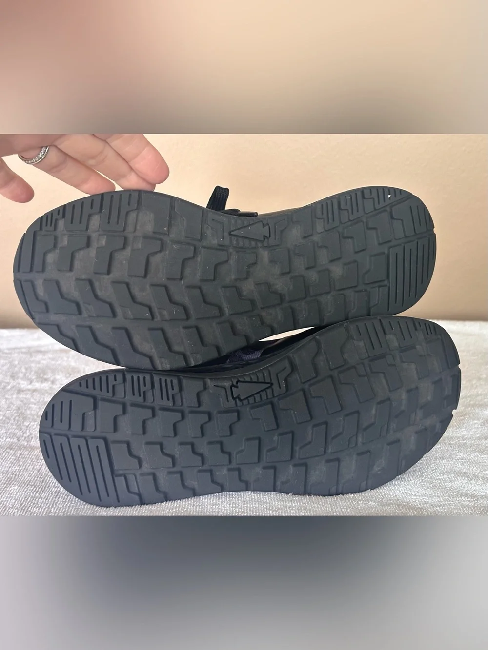GORUCK Rough Runner Sneakers | Black Camo & Red | Women’s 7.5 / Men’s 5.5